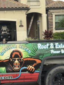 Gorilla Kleen truck in front of a home in Lakewood Ranch Florida